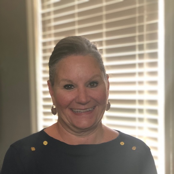 Meet your Posher, Gloria - Picture 1 of 1